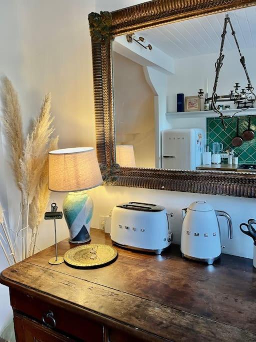 La Maison De Mama C: Charming French Village Home Sainte-Colombe-sur-lʼHers Dış mekan fotoğraf